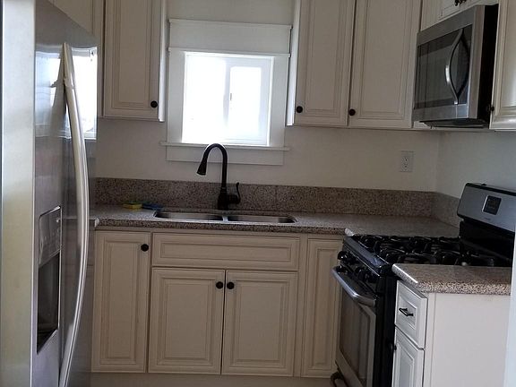2nd image of 3018 Logan Ave