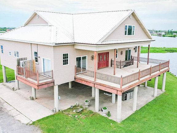 2nd image of 299 Rachel Ln