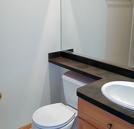 4th image of 2710 N Wayne Ave #1