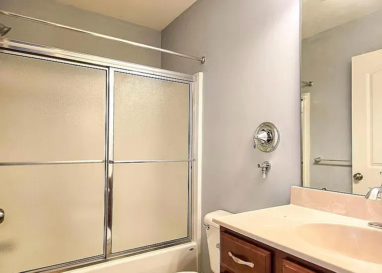 6419 Creekbend Dr #77 — Photo 37