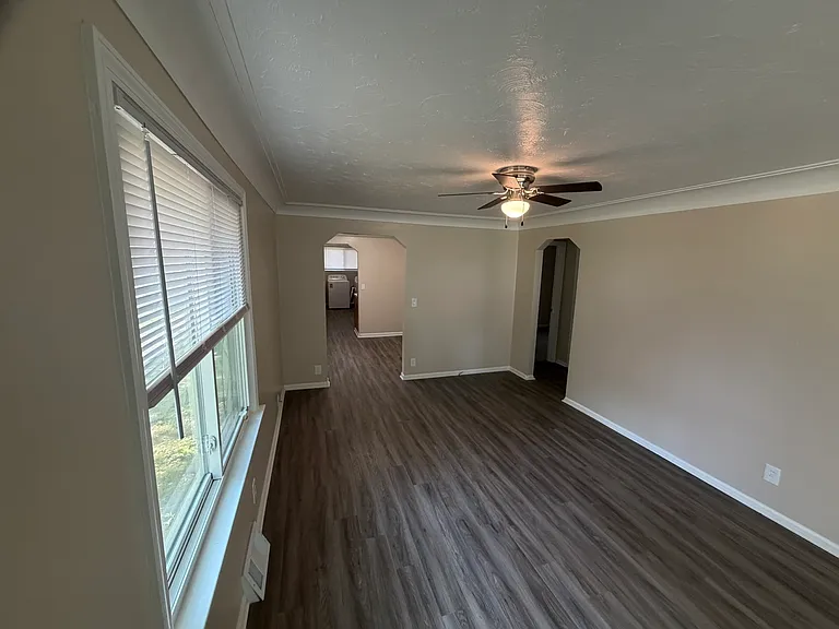 1620 Channing St — Photo 8