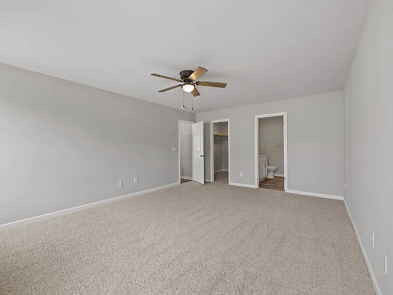 4500 Sandstone Dr — Photo 22