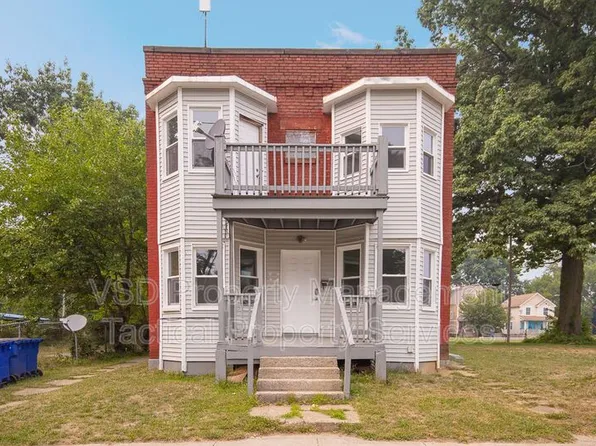 9911 Olivet Ave APT 3, Cleveland, OH 44108