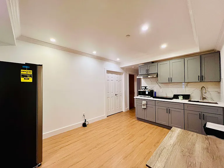 62 Vernon St — Photo 5