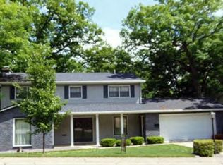 454 Timber Dr, Decatur, IL 62521