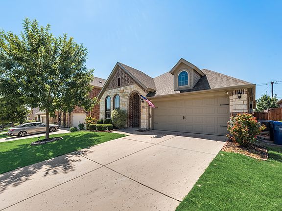 5th image of 3701 Delta Dr