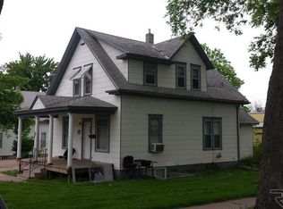 726 S 9th Ave, Sioux Falls, SD 57104