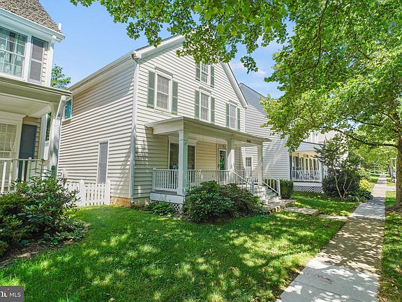 4th image of 20404 Plainfield St