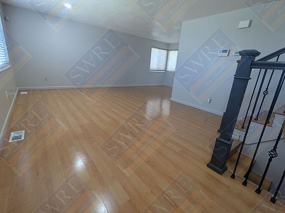 2nd image of 3107 Scott Dr