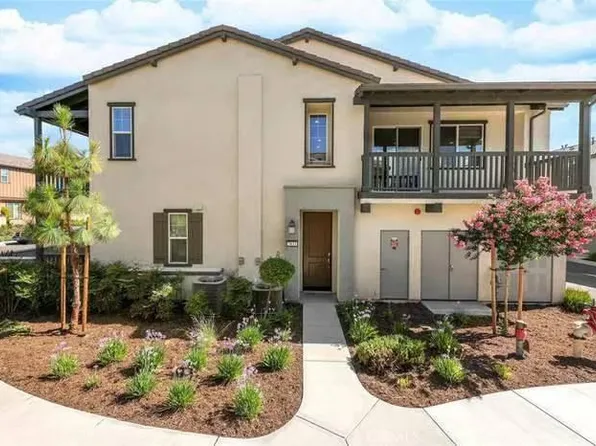 7033 Turin Pl, Eastvale, CA 92880