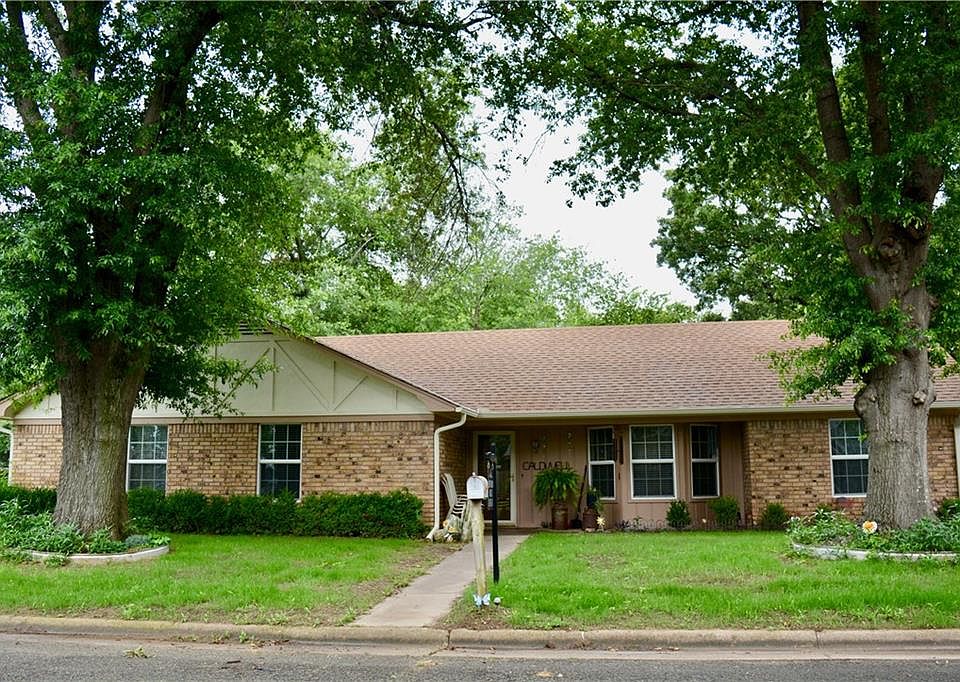 1st image of 1331 Lemon Dr