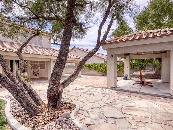 4th image of 1202 Stable Glen Dr