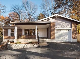 5418 Ringer Rd, Saint Louis, MO 63129