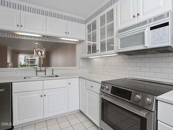 3rd image of 51 Forest Ave APT 145