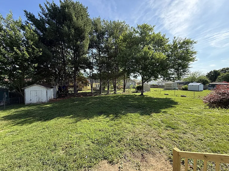 1225 Dewberry Dr — Photo 29