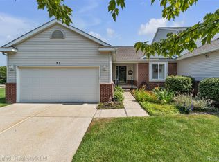 77 Sedum, Howell, MI 48843
