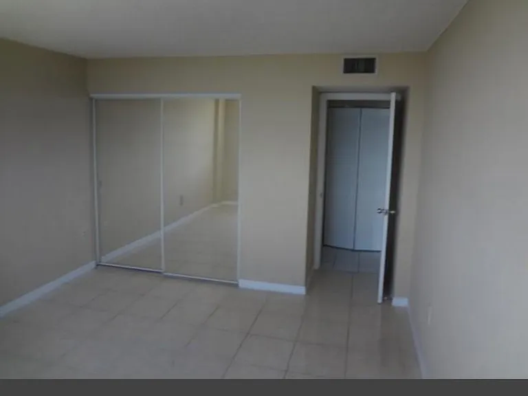 1251 NE 108th St #717 — Photo 3