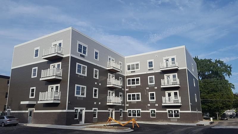 1st image of 2075 N Cambridge Ave #104
