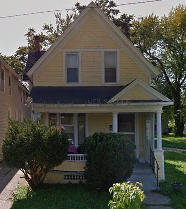 1st image of 215 Northampton St