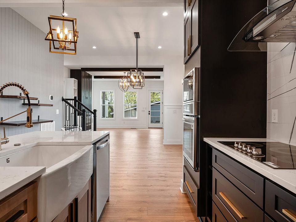 1st image of 151A Fain St #1