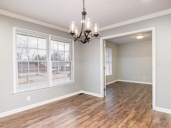 5th image of 4601 Loftwood Dr