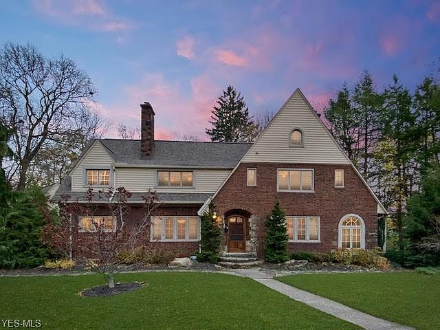 1st image of 83 Levan Dr