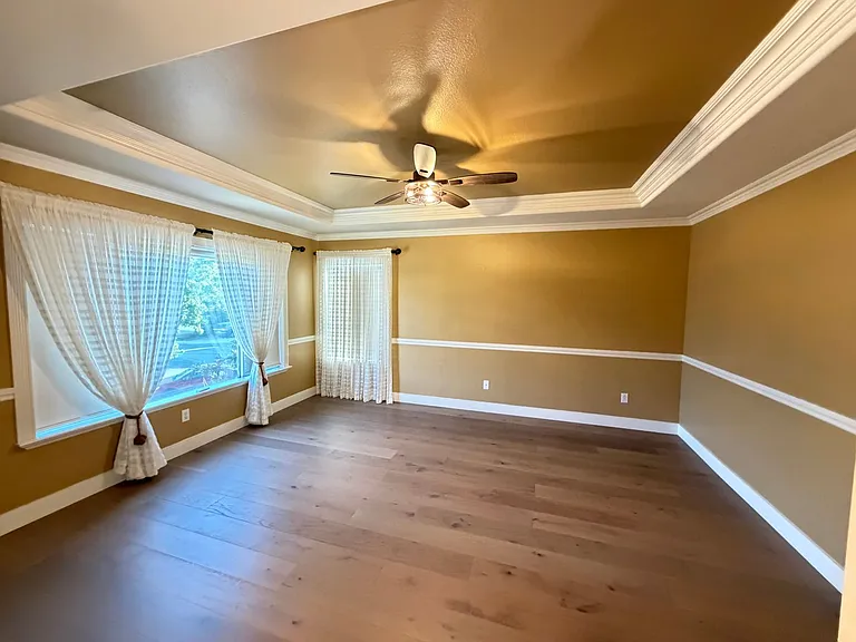 4912 Borders St — Photo 13