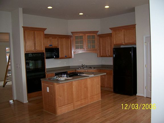 3rd image of 22057 Avonworth Sq