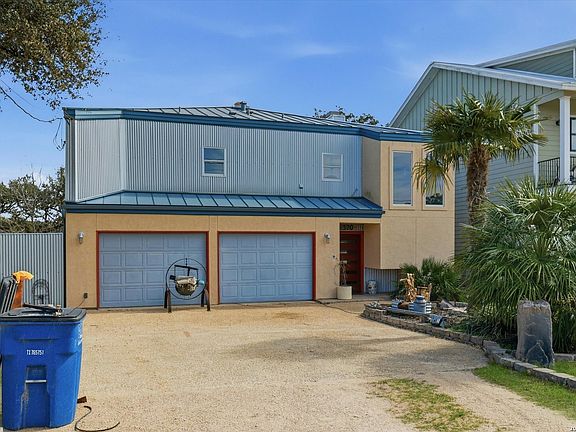 3rd image of 570 Rimrock Pass