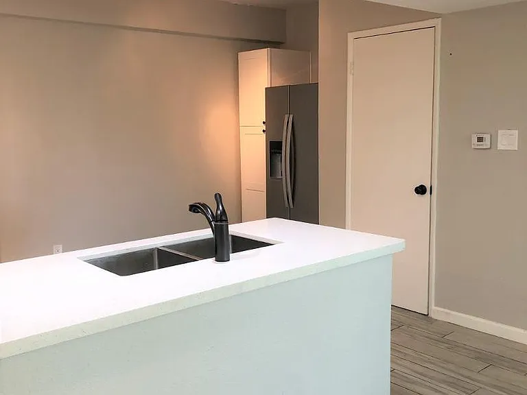 351 E Thomas Rd #D201 — Photo 25