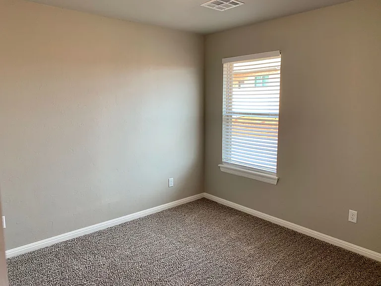 6259 NW 177th Cir — Photo 14
