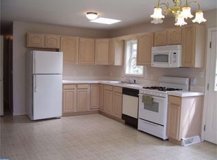 304 Walnut St, Upper Chichester, PA 19061