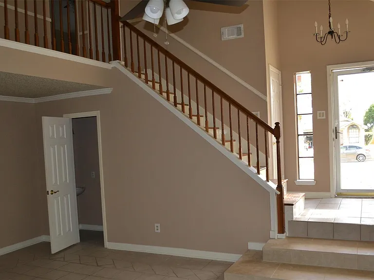 4203 Field Meadow Dr — Photo 9