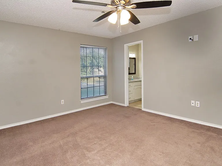 3710 Moselle Dr — Photo 14