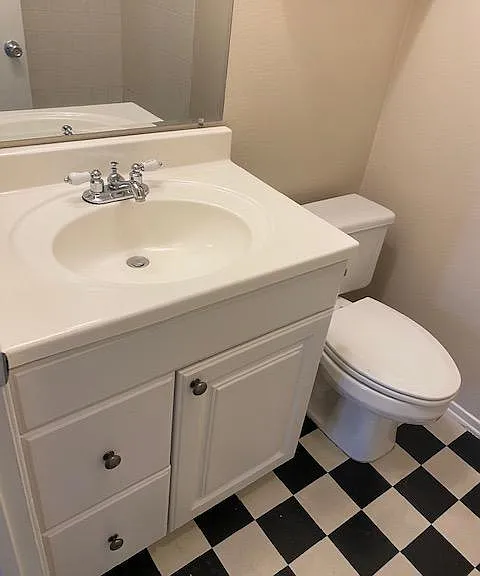 516 Spring Rd — Photo 17