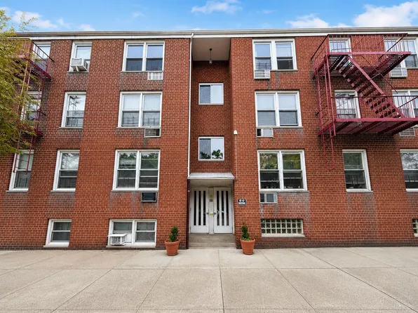 134-05 Dahlia Avenue image 1 of 10