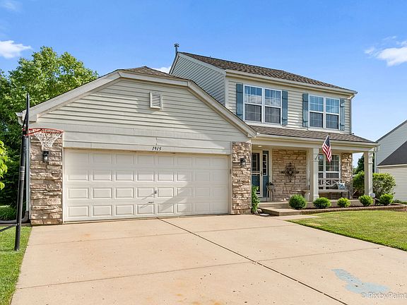 3rd image of 1915 Prairie Path Ln
