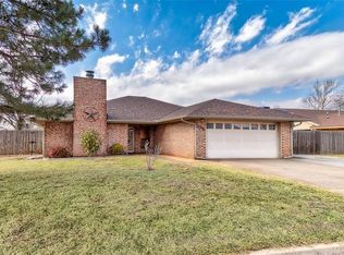 205 Magnolia Ave, Elk City, OK 73644