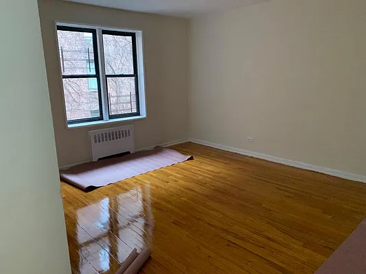 Rented by Queens Apartments Realty LLC | media 10
