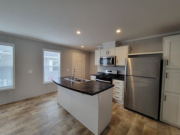 2nd image of 38000 Le Chateau Blvd #252