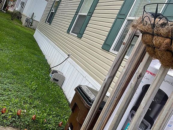 5th image of 70 Williamsburg Ln