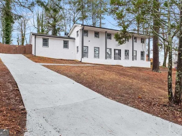 2670 Thornbury Way, Atlanta, GA 30349