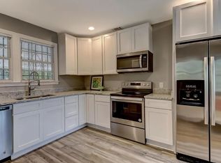 45 E 60th St #3, Savannah, GA 31405