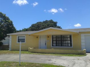 3450 NW 39th St, Lauderdale Lakes, FL 33309