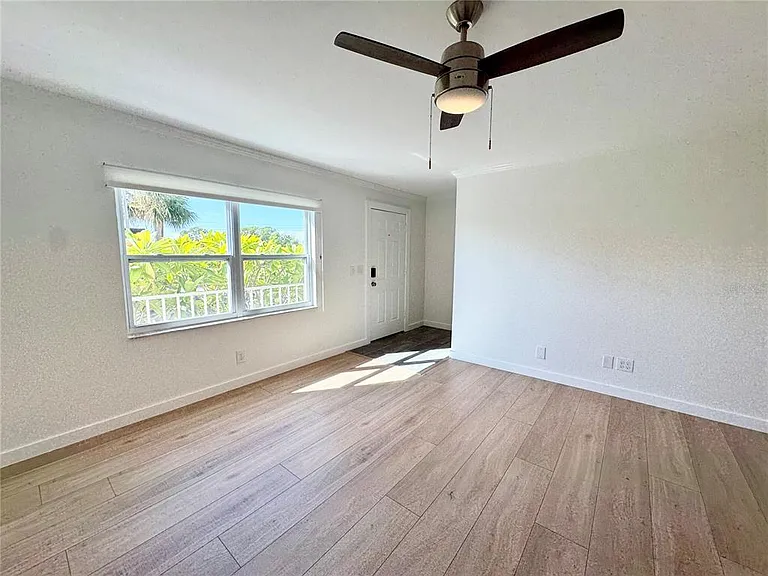 9205 Tudor Dr #C208 — Photo 5