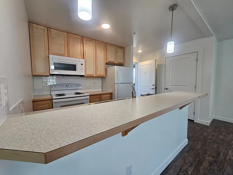 2249 N Airport Rd — Photo 9