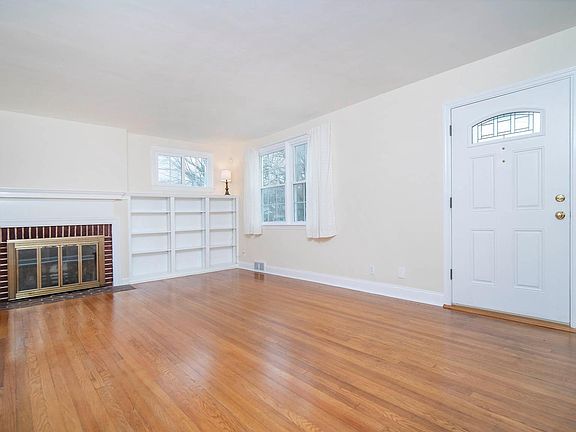 5th image of 9 Palace Ave
