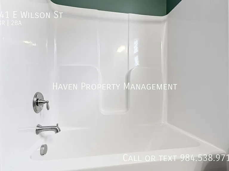 141 E Wilson St — Photo 20