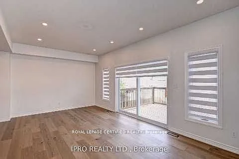 54 Pondcliffe Dr — Photo 7