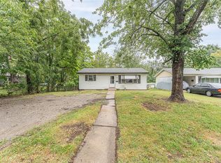 318 Bryant St, Columbia, MO 65203